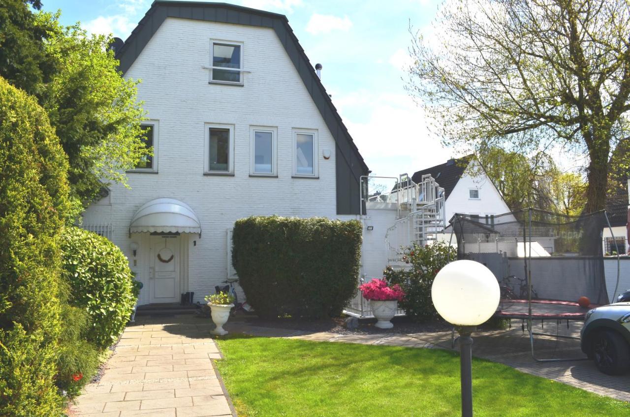 Ferienwohnung Av No.1 Düsseldorf Exterior foto
