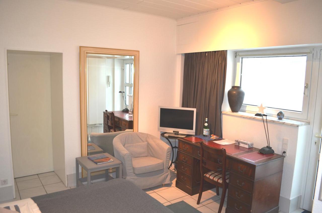 Ferienwohnung Av No.1 Düsseldorf Exterior foto