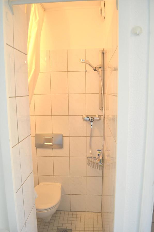 Ferienwohnung Av No.1 Düsseldorf Exterior foto